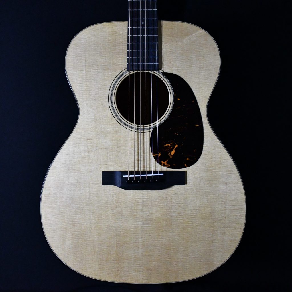 Category: Martin - Bay Tunes Guitars